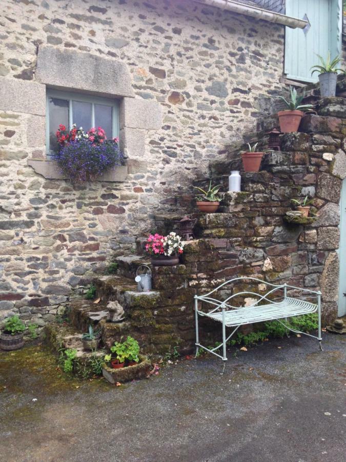 Le Petit Chateau Noyal-Pontivy Εξωτερικό φωτογραφία